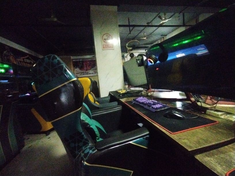 知己网络(火山大厦店)