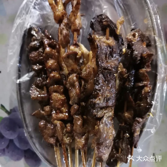 西门口传统烧烤店