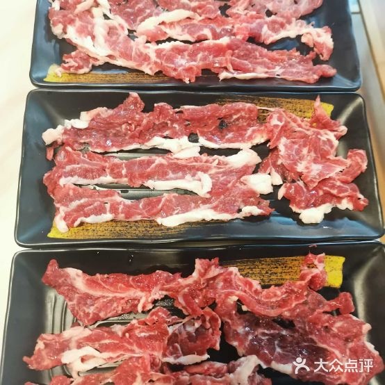 牛鲜鲜潮山牛肉自助火锅