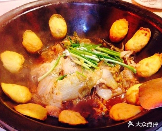 张胖子家铁锅炖水库活鱼
