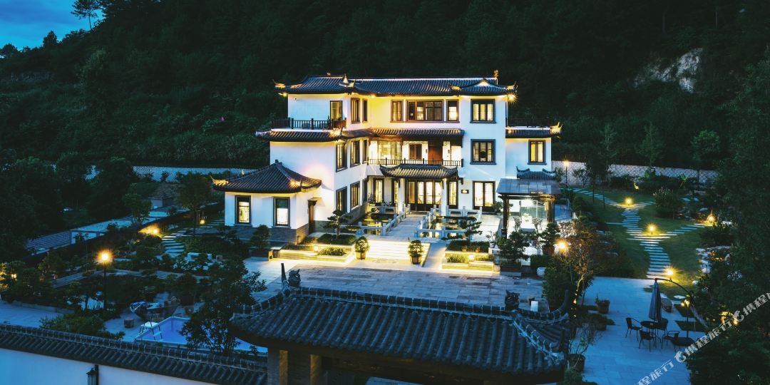 亲子家庭温馨双卧套房（带庭院）