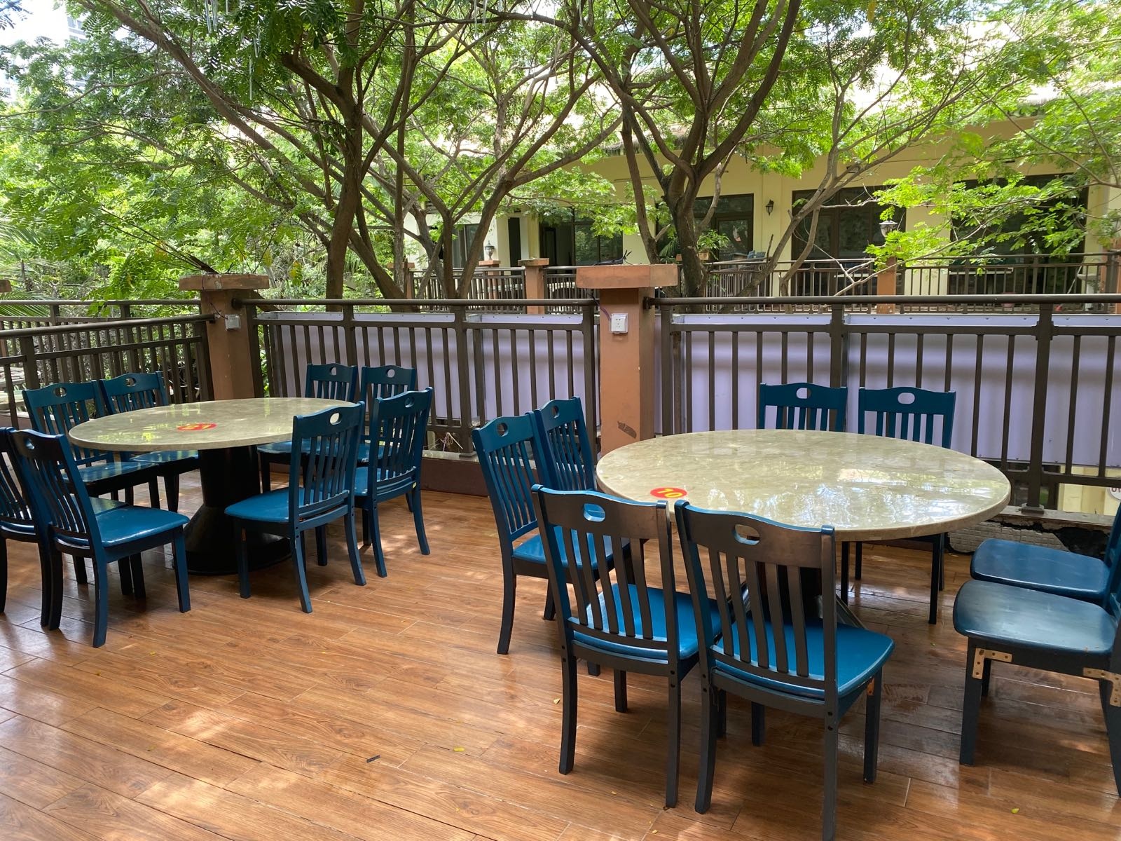 贰优香草鸭·椰子鸡·海南大排档(大东海店)