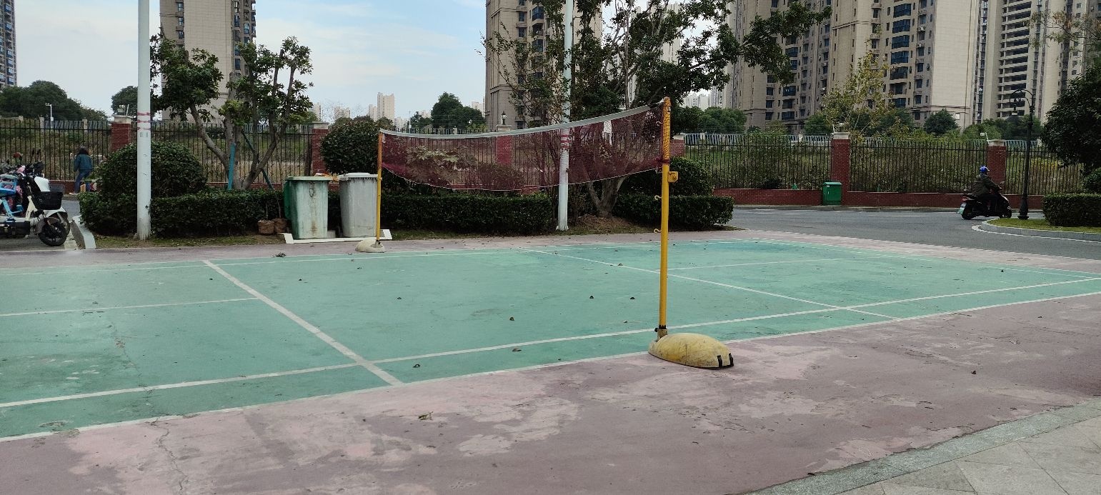 芷兰湾B区-羽毛球场