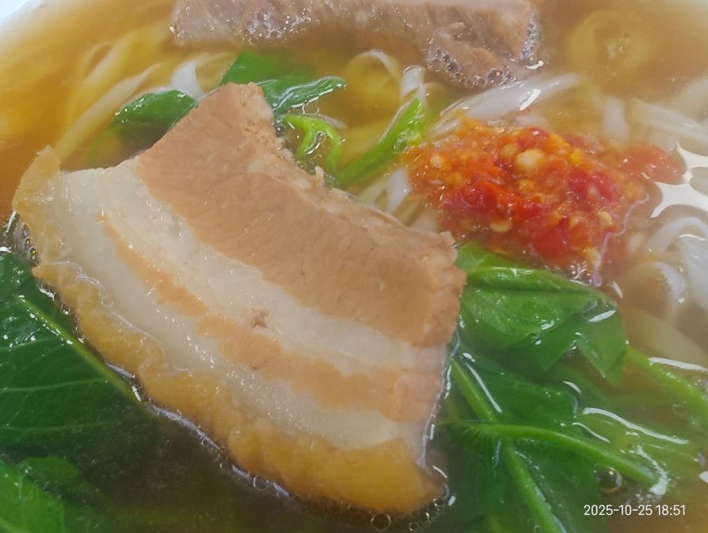 黄记广西扣肉粉