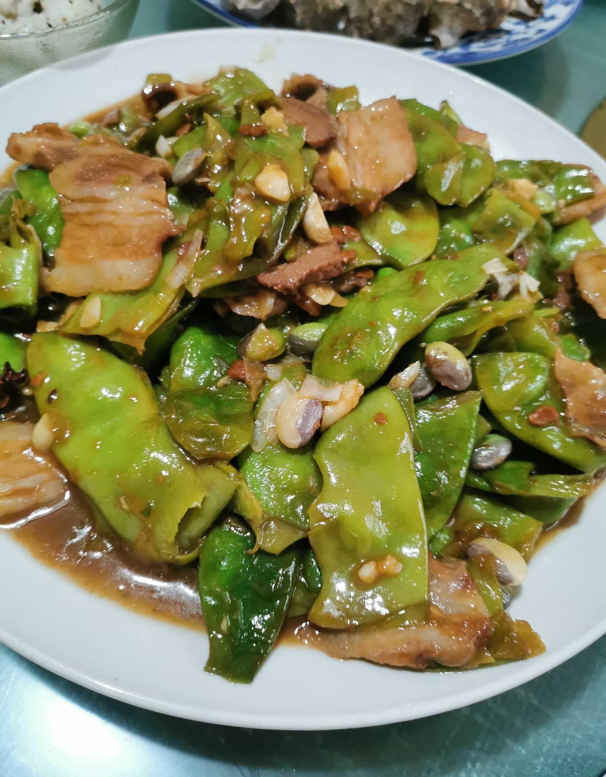 黑土地炖菜馆