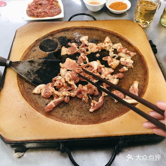 雅瞌白族石板烧(十年老店)