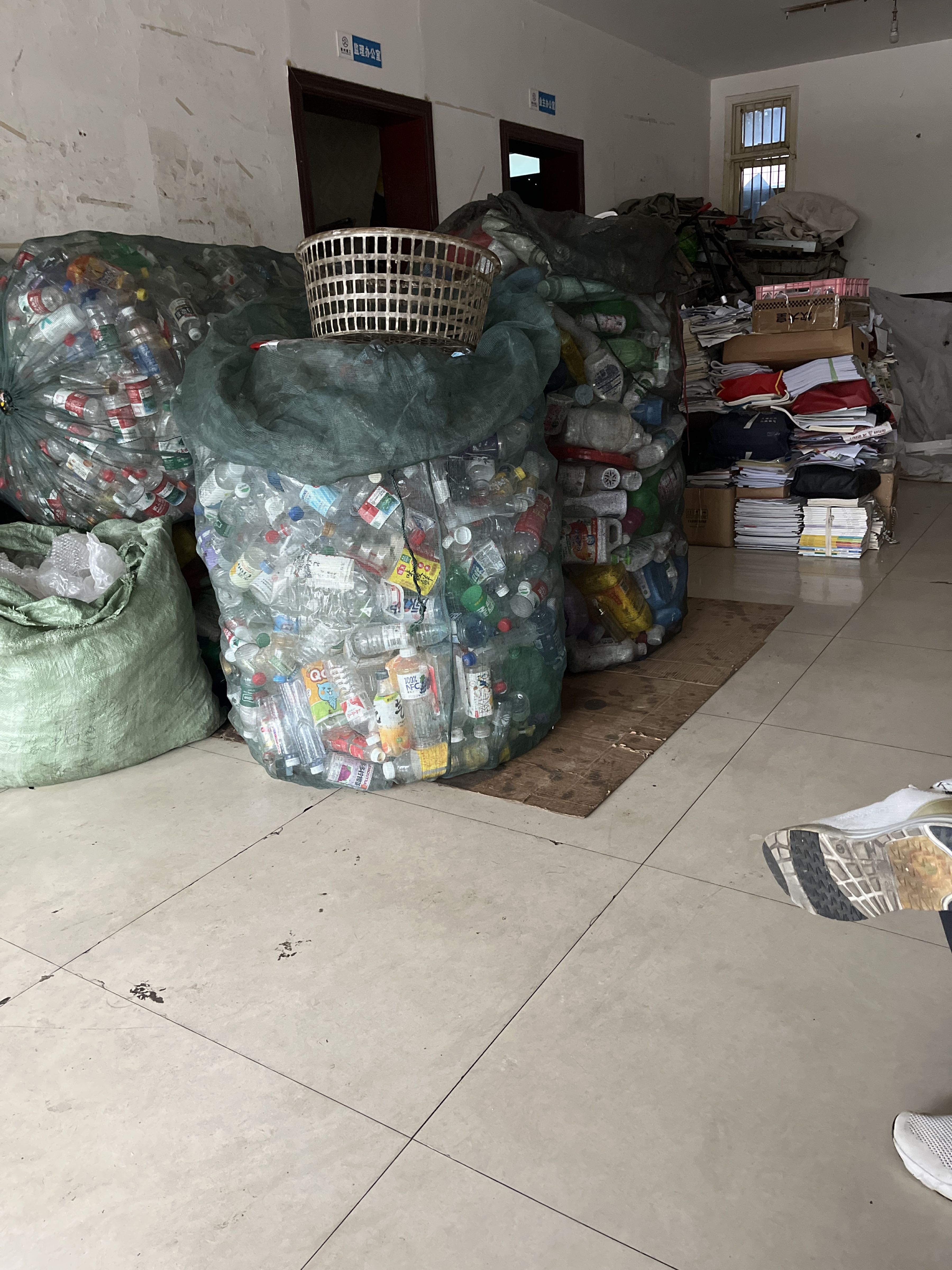 赛博朋克废品回收