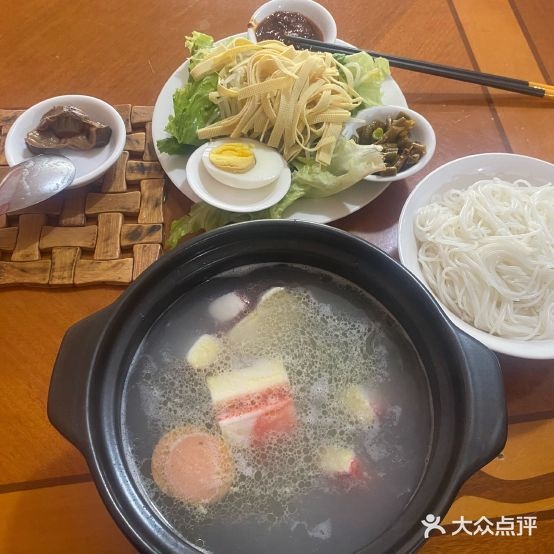 云南过桥米线(仓房沟中路店)